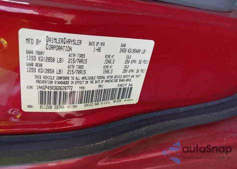 2006 Chrysler Town & Country from USA, damaged, VIN 1A4GP45R36B626772